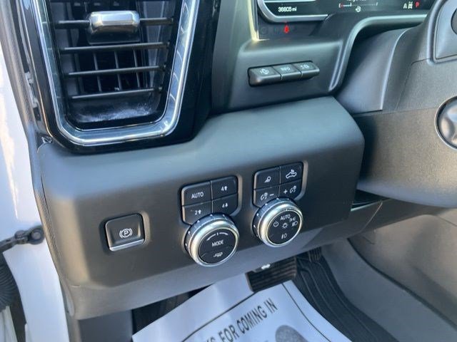 Used 2023 GMC Sierra 1500 Denali AWD/4WD image 17