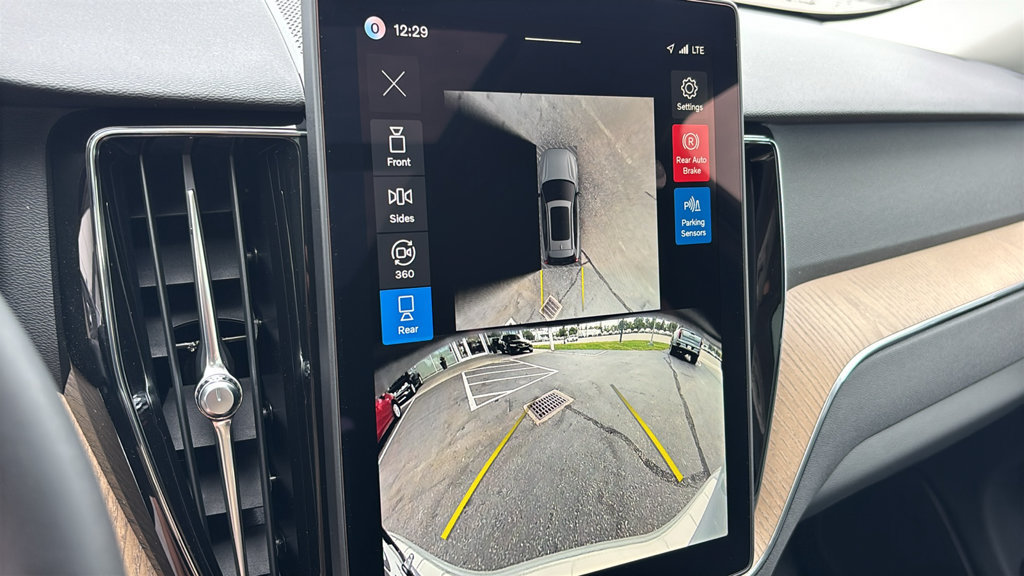 New 2027 Volvo XC60 B5 Plus AWD/4WD image 20