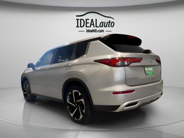 Used 2024 Mitsubishi Outlander SE AWD/4WD image 4