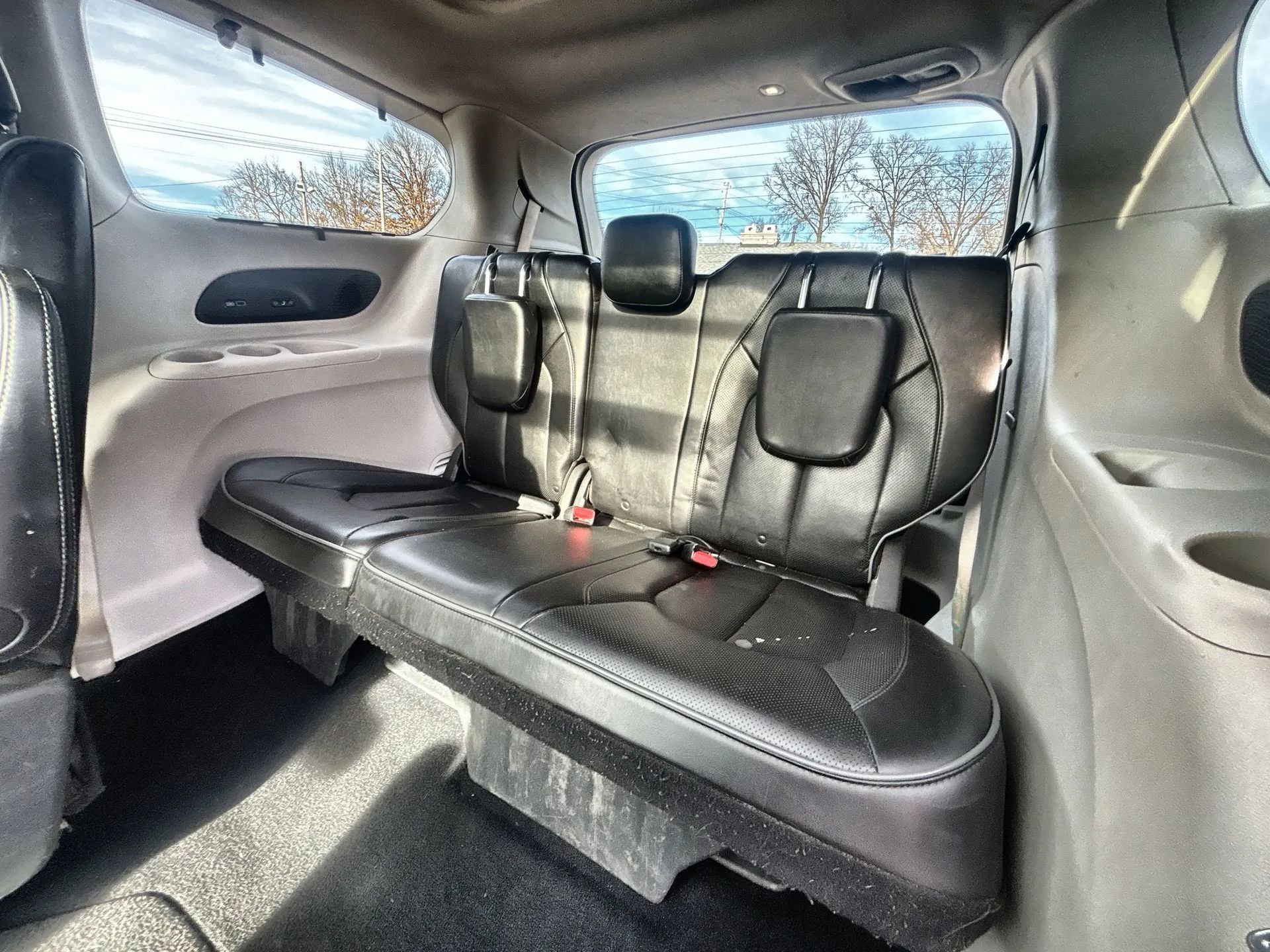 Used 2020 Chrysler Pacifica Limited FWD image 26