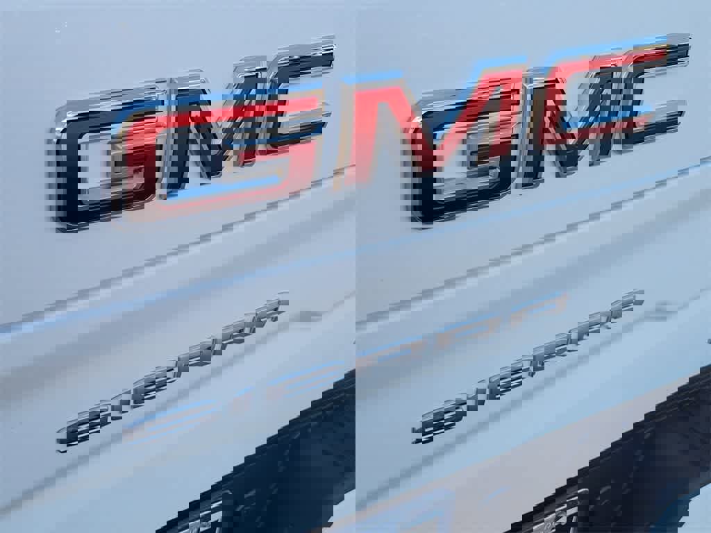 Used 2020 GMC Sierra 1500 AT4 w/ Technology Package image 5