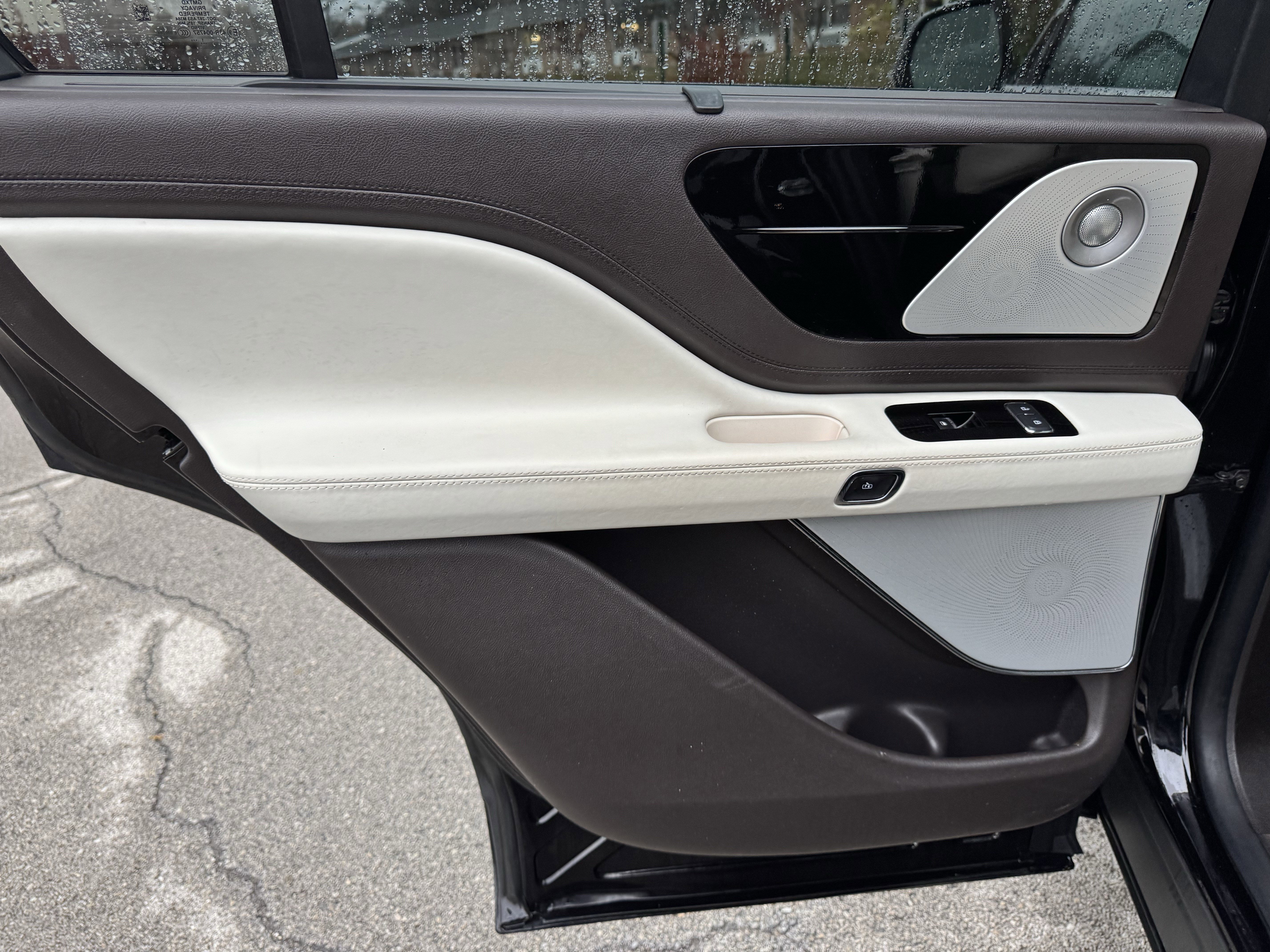 Used 2022 Lincoln Aviator Black Label w/ Dynamic Handling Package image 34