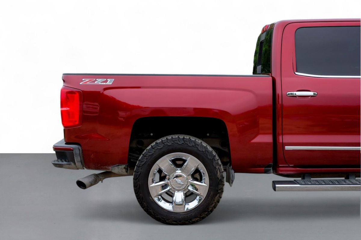 Used 2016 Chevrolet Silverado 1500 LTZ Z71 w/ LTZ Plus Package AWD/4WD image 6