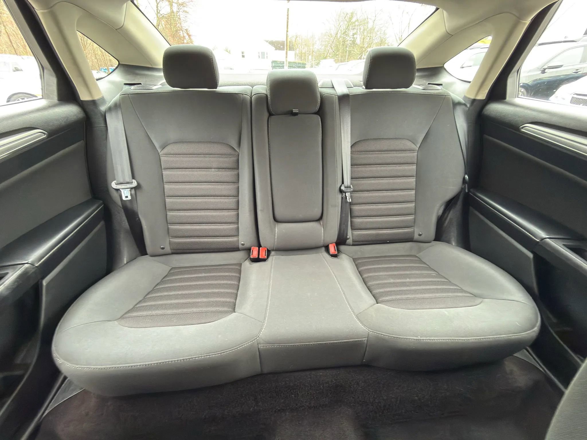 Used 2019 Ford Fusion SE AWD/4WD image 24