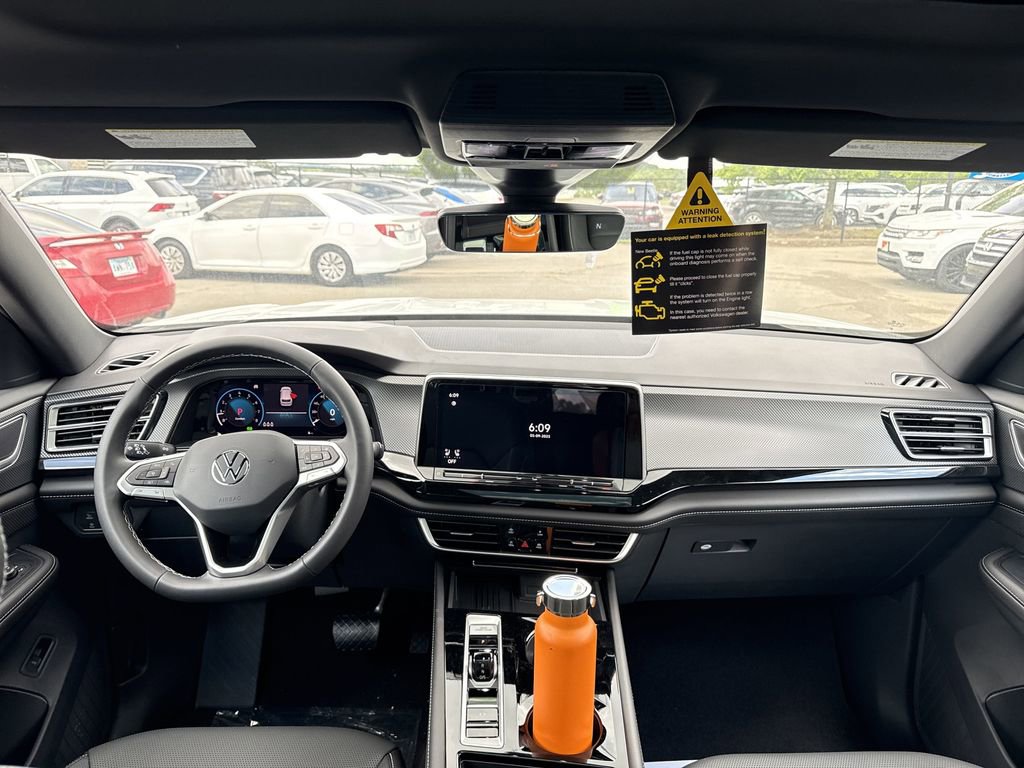 New 2025 Volkswagen Atlas Cross Sport SEL image 22