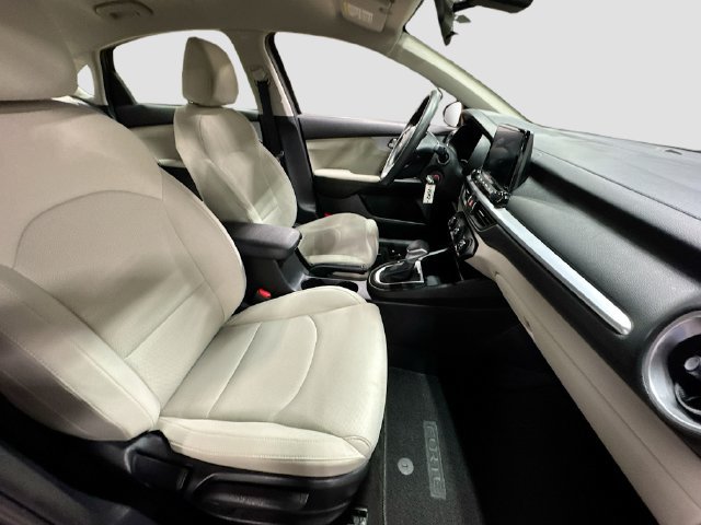 Certified 2023 Kia Forte LXS w/ LXS Technology Package FWD image 26