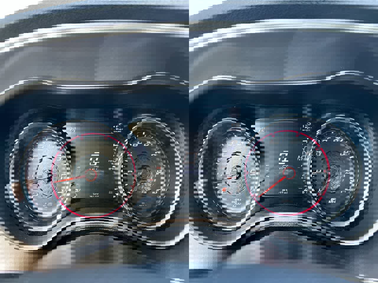 Used 2020 Dodge Charger SXT w/ Leather Interior Group image 35