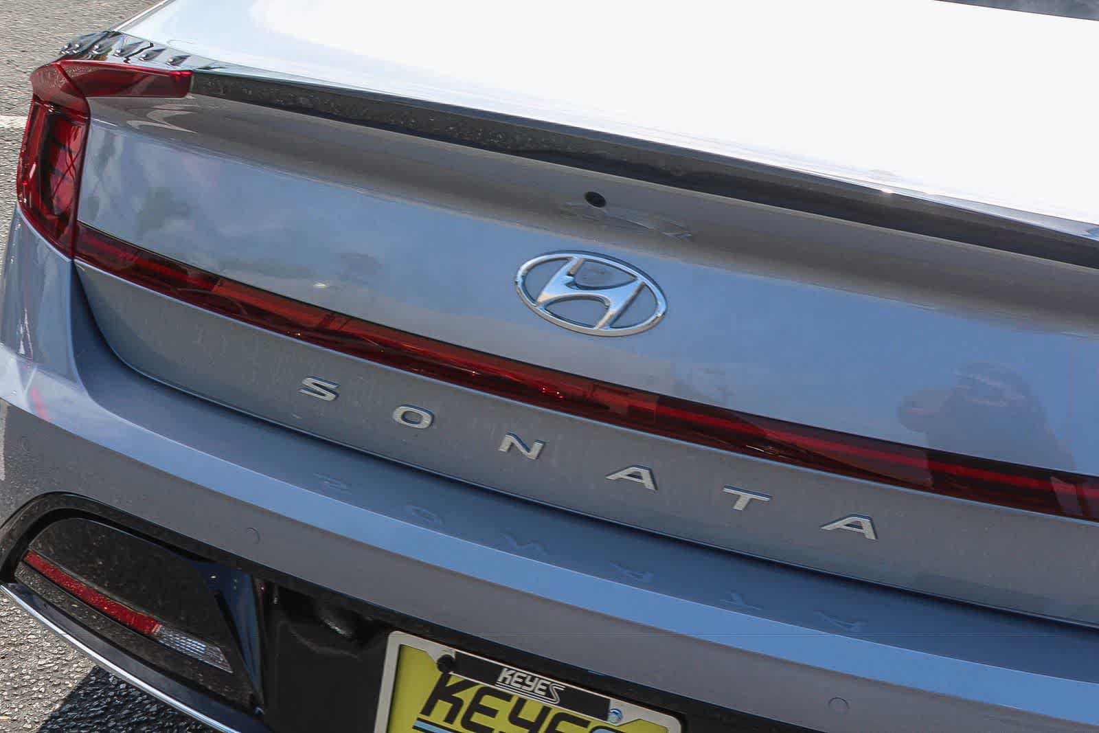 Certified 2023 Hyundai Sonata Limited FWD image 9