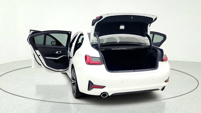 Used 2020 BMW 330i Sedan w/ Convenience Package RWD image 17