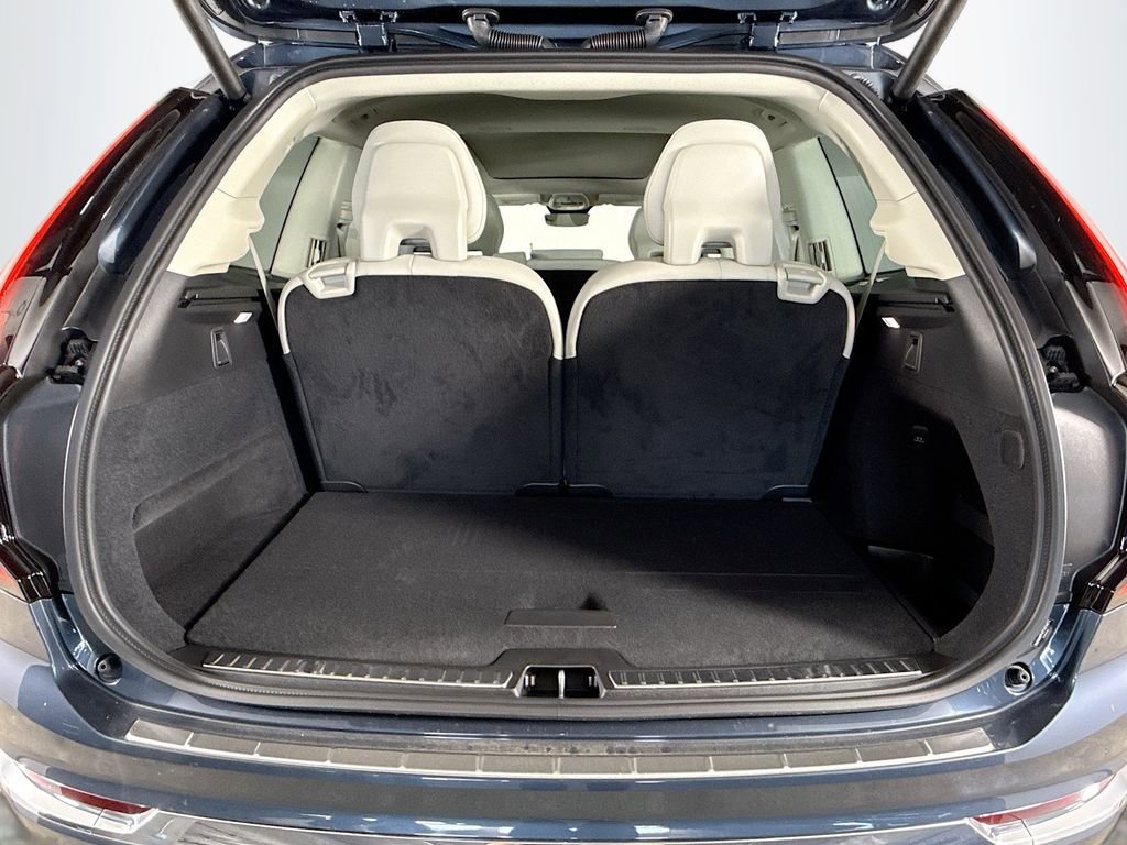 New 2026 Volvo XC90 T8 Ultra w/ Protection Package Premier image 27