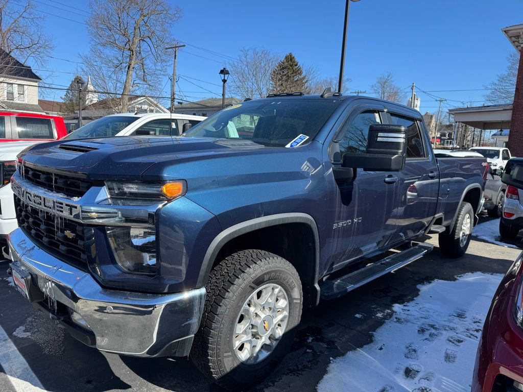 Used 2021 Chevrolet Silverado 3500 LT w/ All Star Edition AWD/4WD image 2