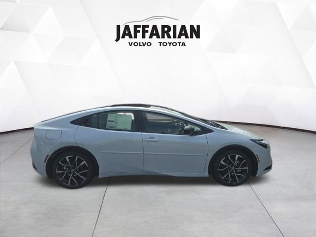 New 2026 Toyota Prius Plug-In Hybrid image 2