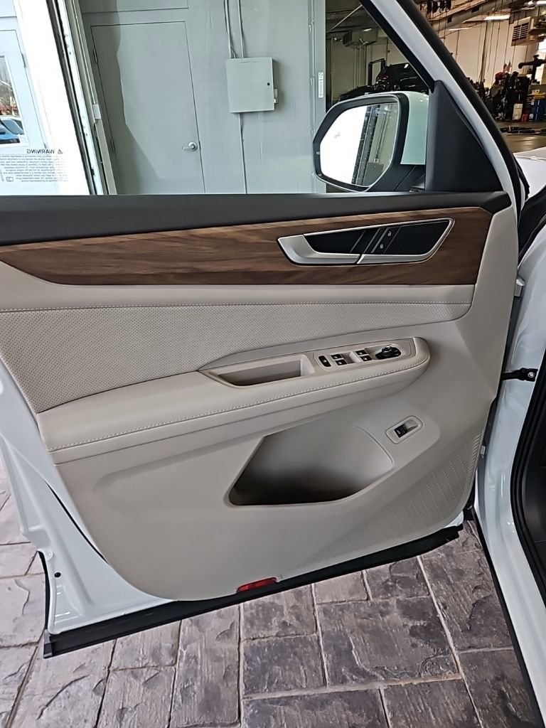 New 2026 Volkswagen Atlas SE image 29