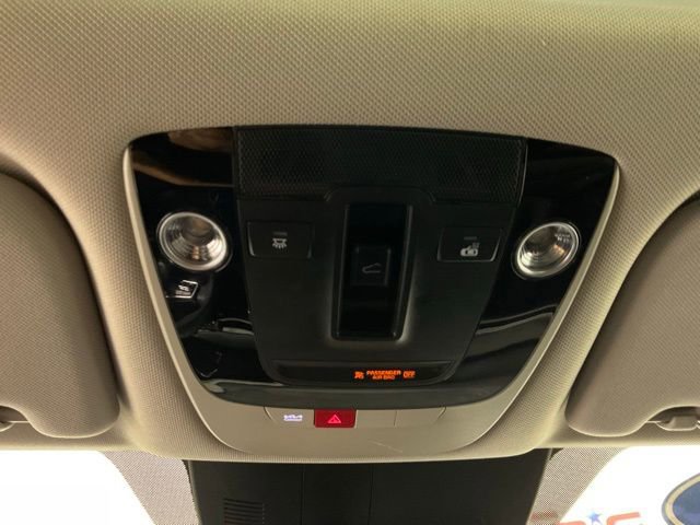 Used 2025 Kia Sorento S w/ Panoramic Sunroof Package image 20