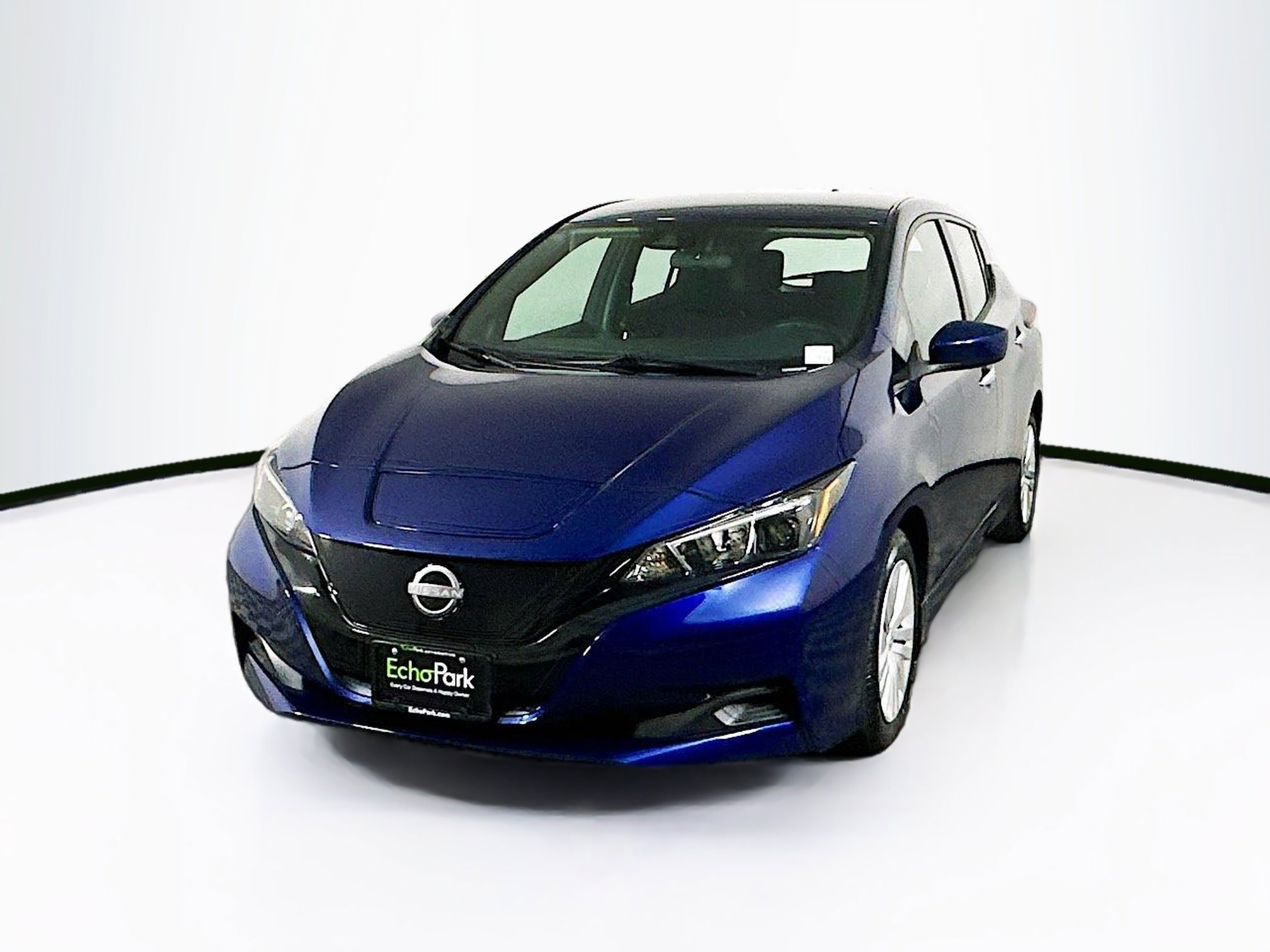 Used 2025 Nissan Leaf S image 3