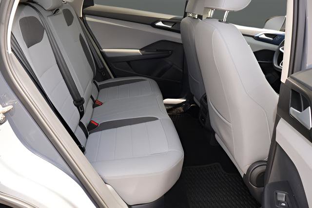 Certified 2023 Volkswagen Taos SE w/ Black Wheel Package FWD image 19