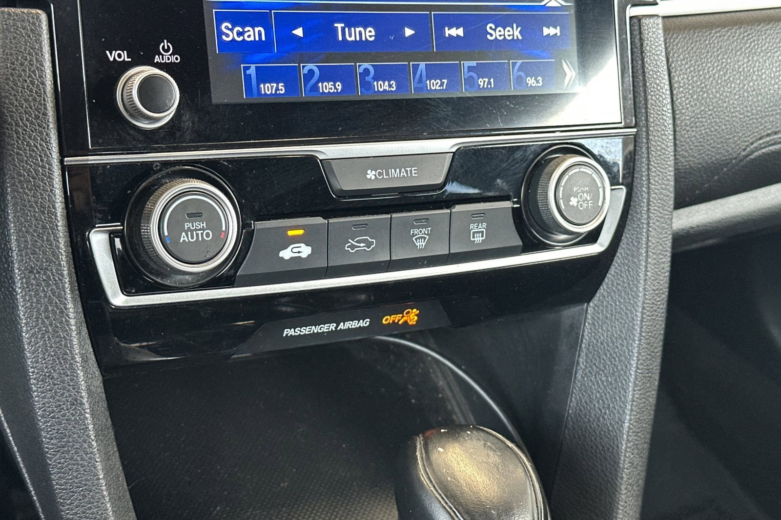 Used 2019 Honda Civic Sport image 18