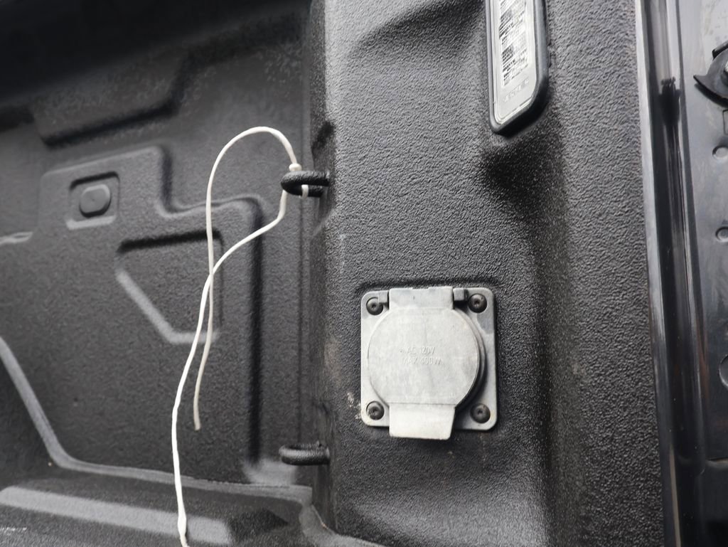 Certified 2020 GMC Sierra 2500 Denali w/ Denali Ultimate Package image 38