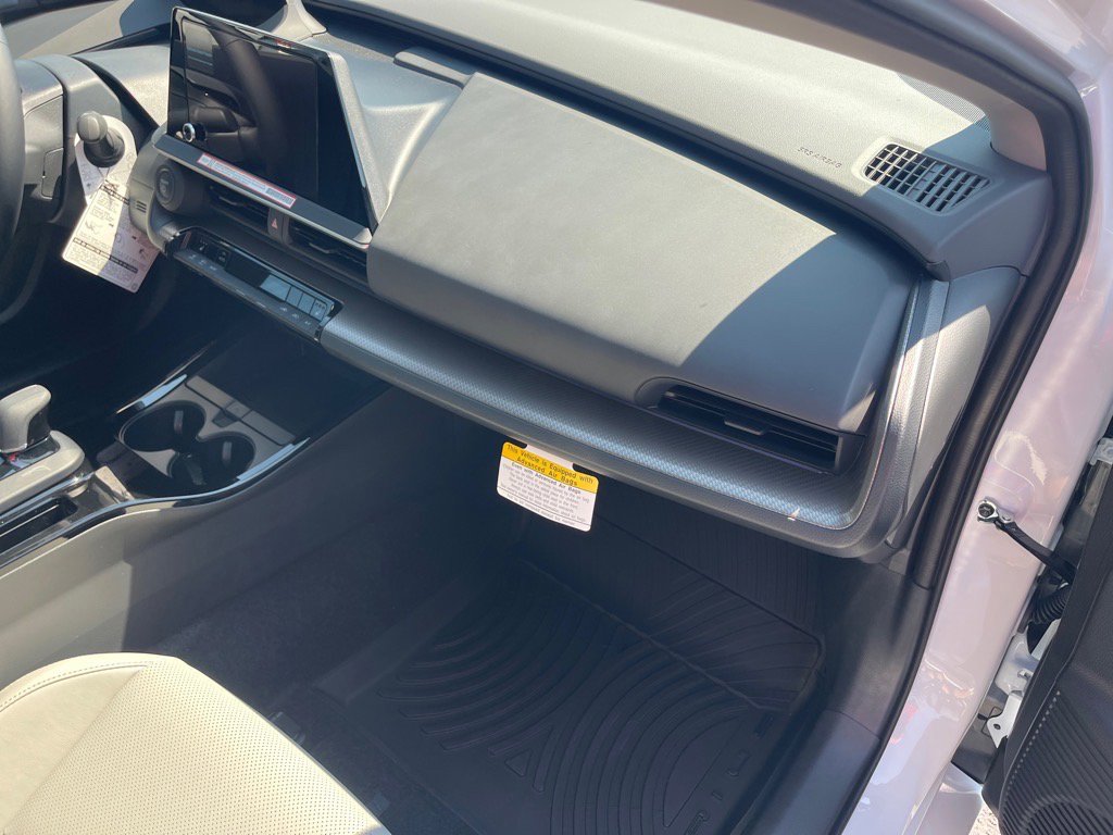 New 2026 Toyota Prius XLE FWD image 18