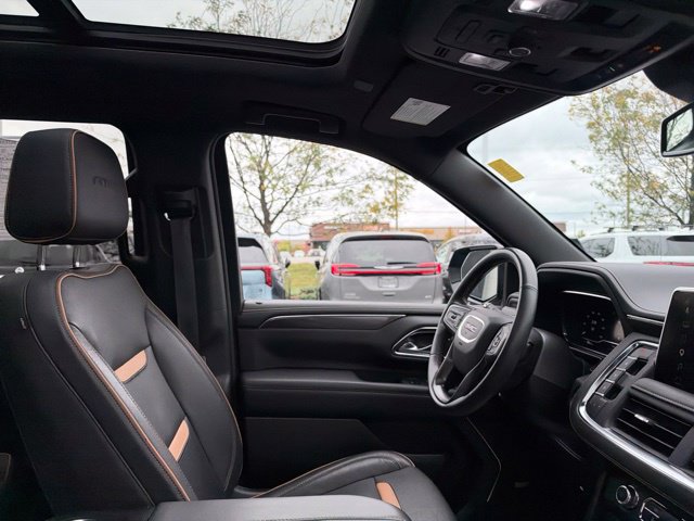 Used 2023 GMC Yukon AT4 w/ AT4 Premium Package AWD/4WD image 38