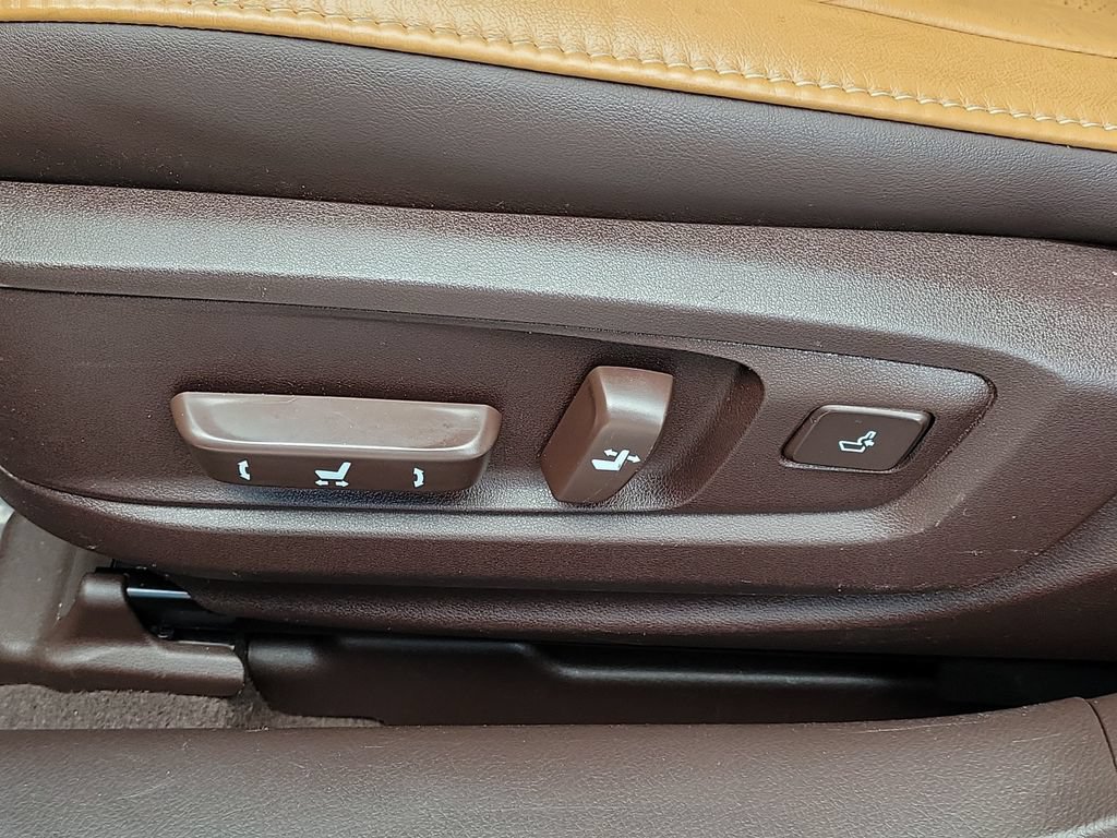 Used 2018 Lexus ES 350 w/ Luxury Package w/Wood Trim FWD image 25