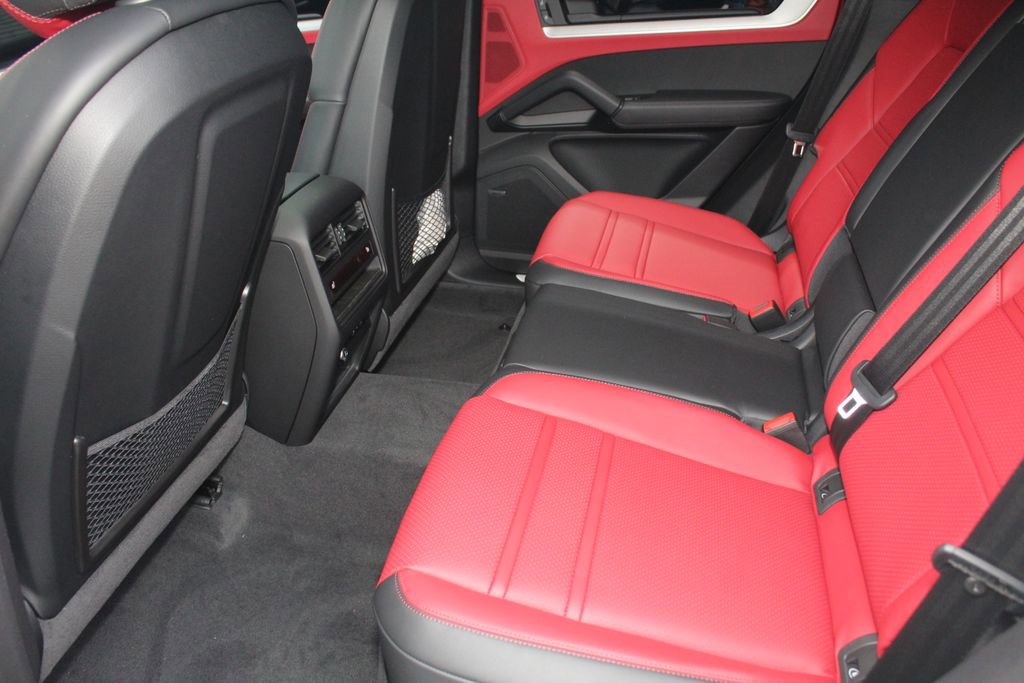 New 2026 Porsche Cayenne image 24