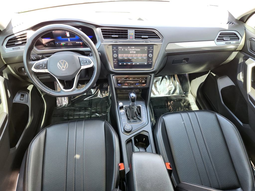 Used 2022 Volkswagen Tiguan SE AWD/4WD image 24