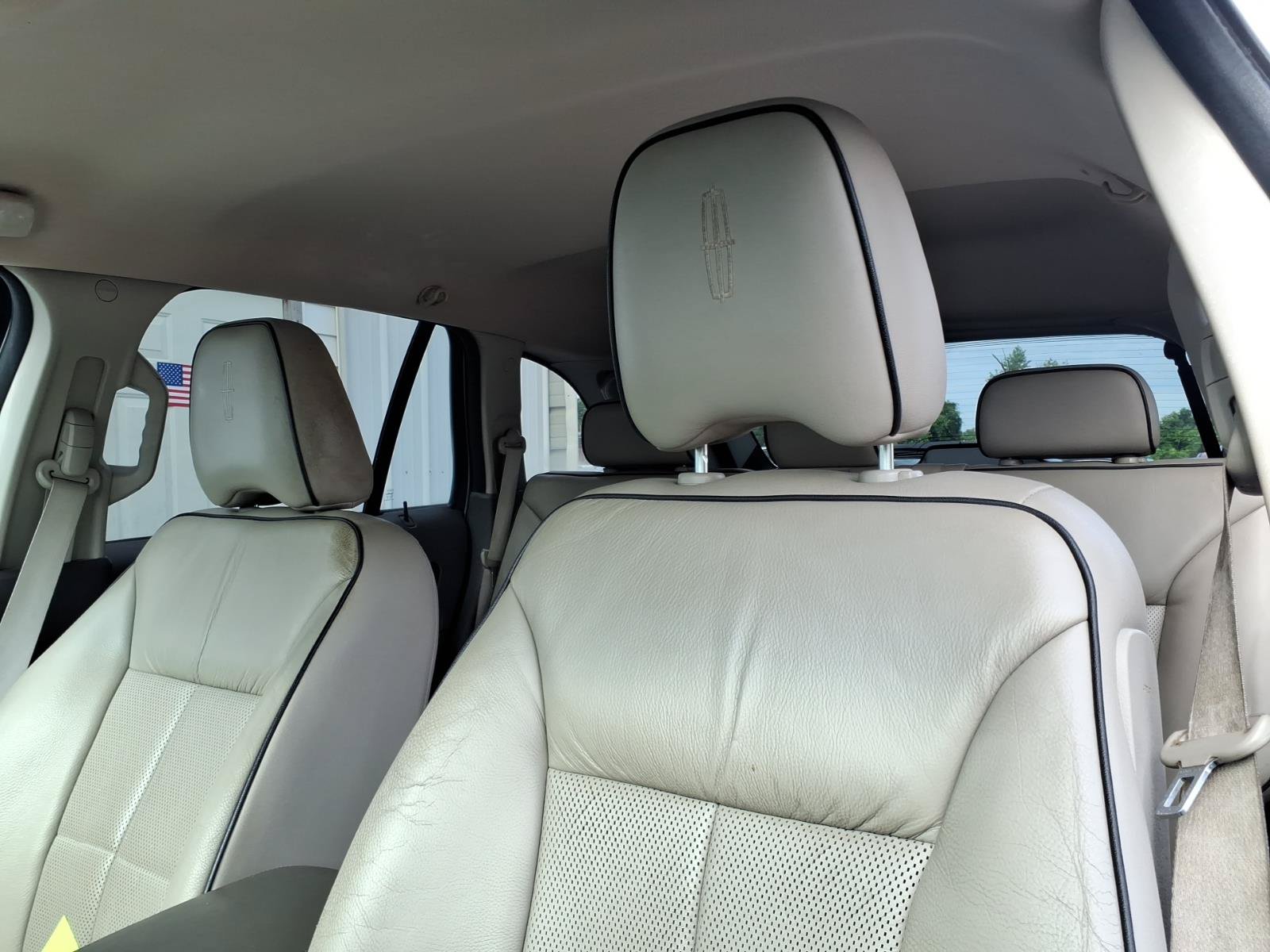 Used 2009 Lincoln MKX AWD image 7