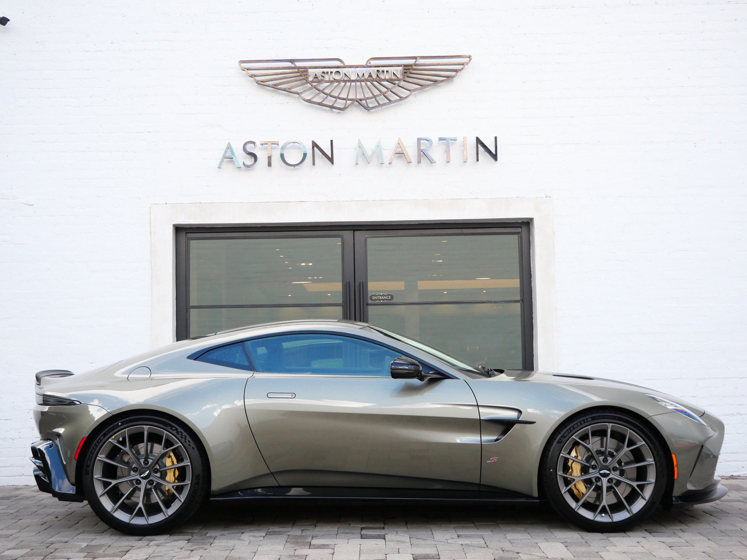 New 2026 Aston Martin V8 Vantage S RWD image 13