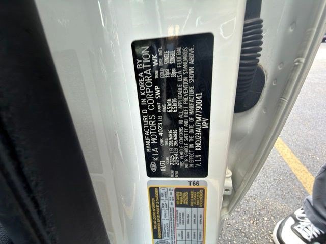 Used 2021 Kia Soul S FWD image 2