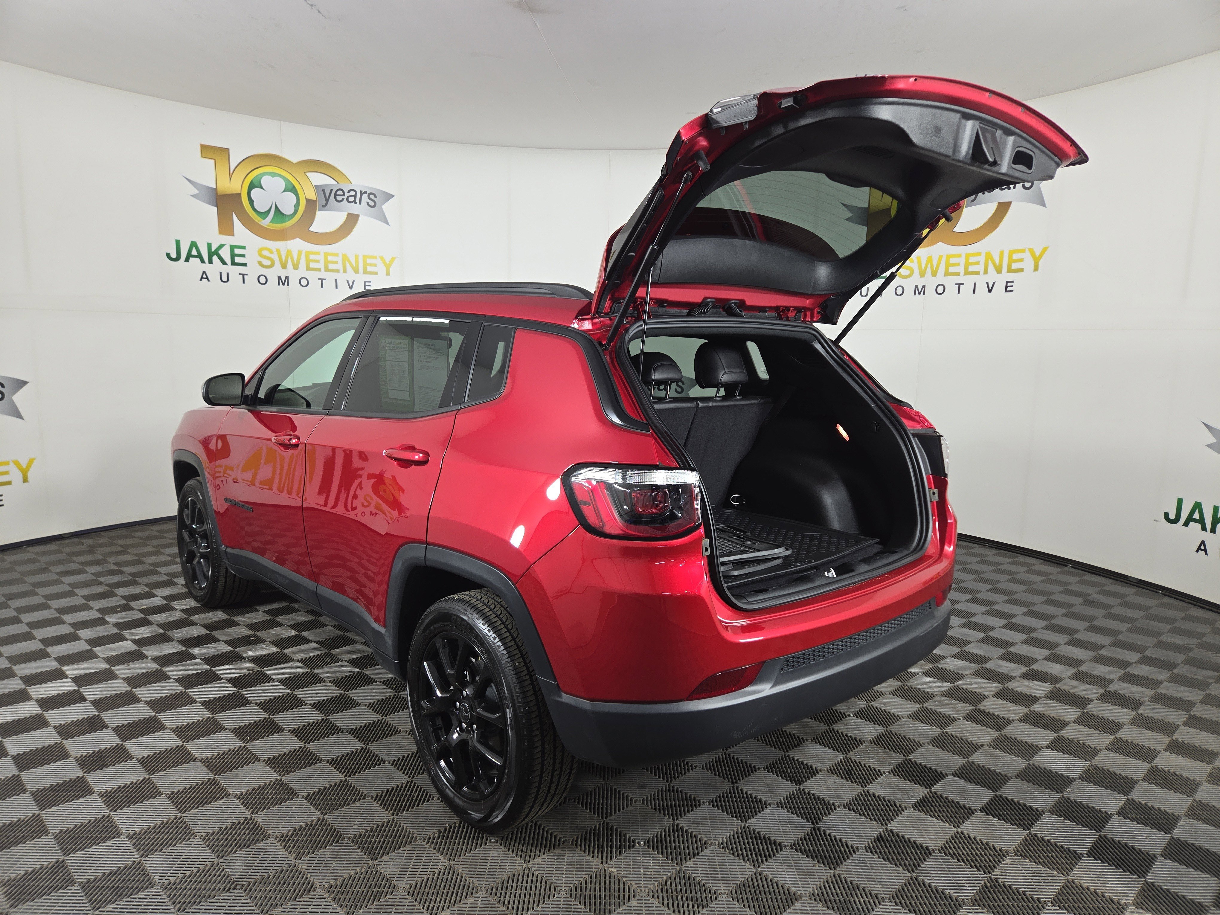 Used 2025 Jeep Compass Latitude w/ Convenience Group image 29