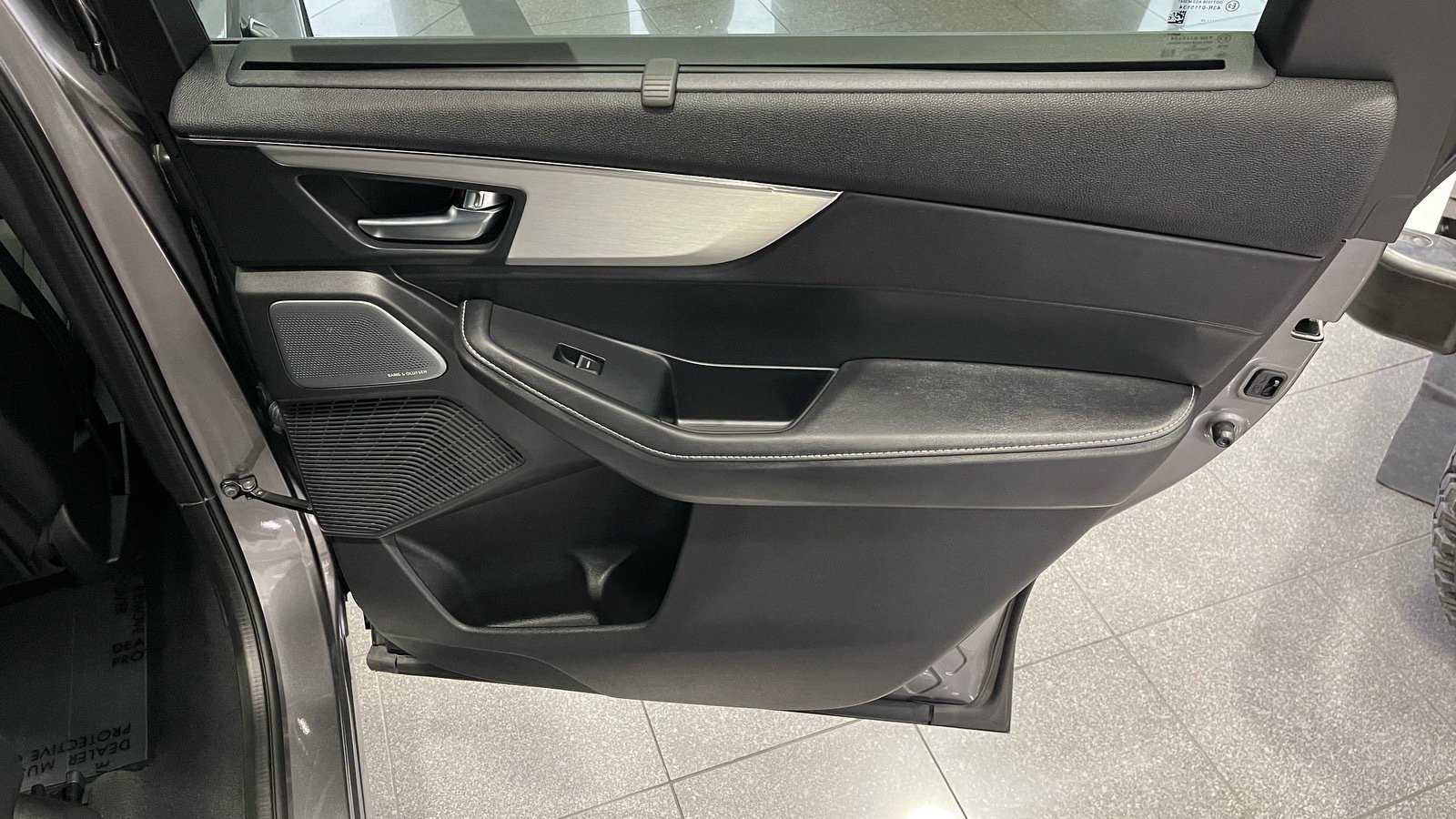 Used 2025 Acura MDX FWD w/ Technology Package image 48