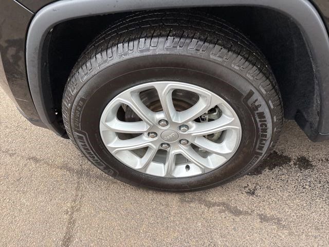 Used 2022 Jeep Grand Cherokee Laredo E w/ Security & Convenience Group AWD/4WD image 45
