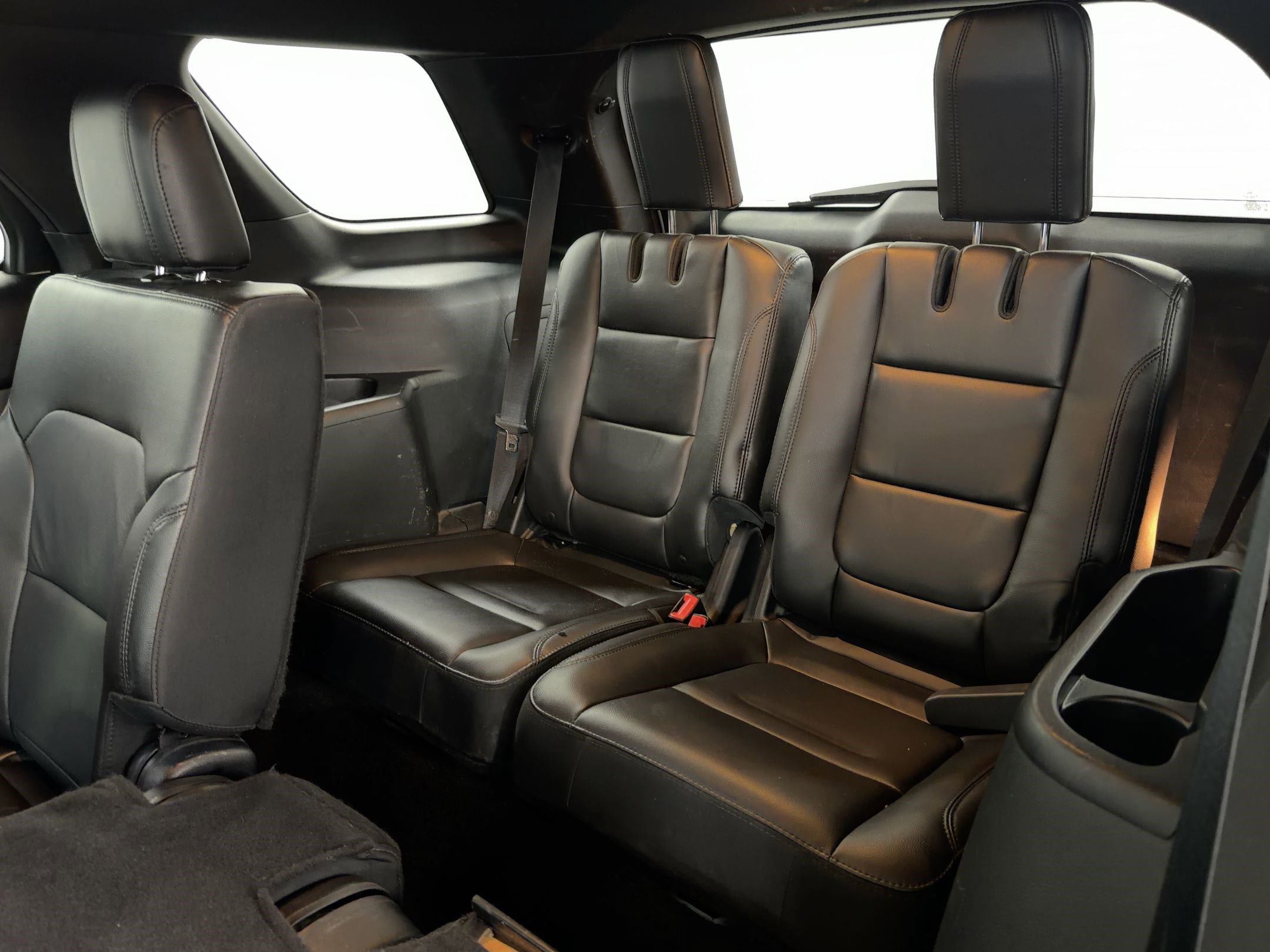 Used 2018 Ford Explorer XLT w/ Equipment Group 202A image 31