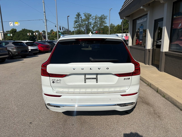 Used 2022 Volvo XC60 B5 Inscription w/ Advanced Package AWD/4WD image 4