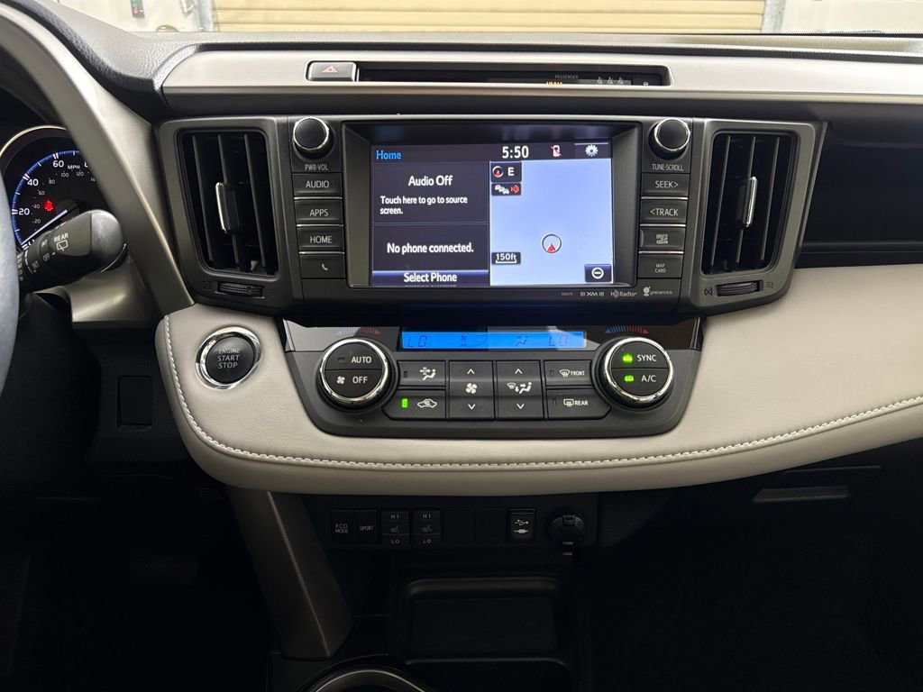 Used 2018 Toyota RAV4 Limited image 19