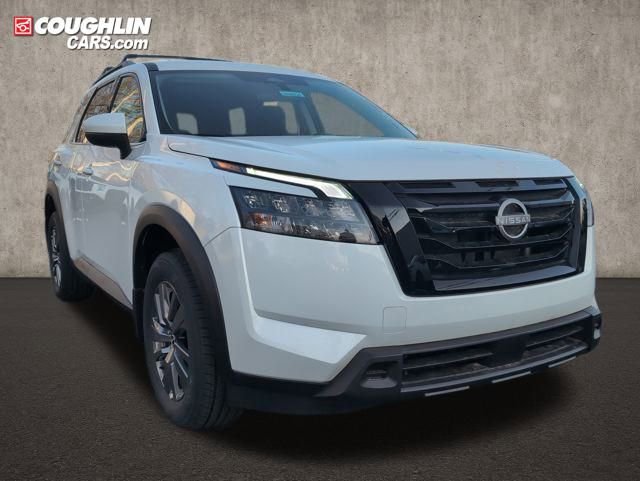 New 2025 Nissan Pathfinder SV w/ Black Appearance Package