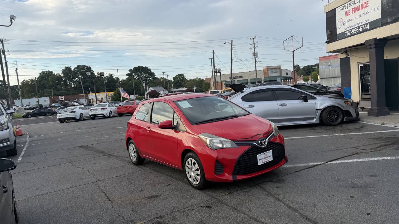 Used 2015 Toyota Yaris L FWD image 18