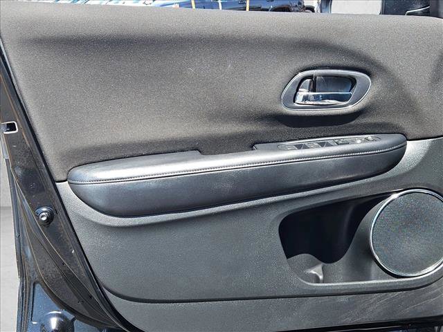 Used 2016 Honda HR-V EX image 10