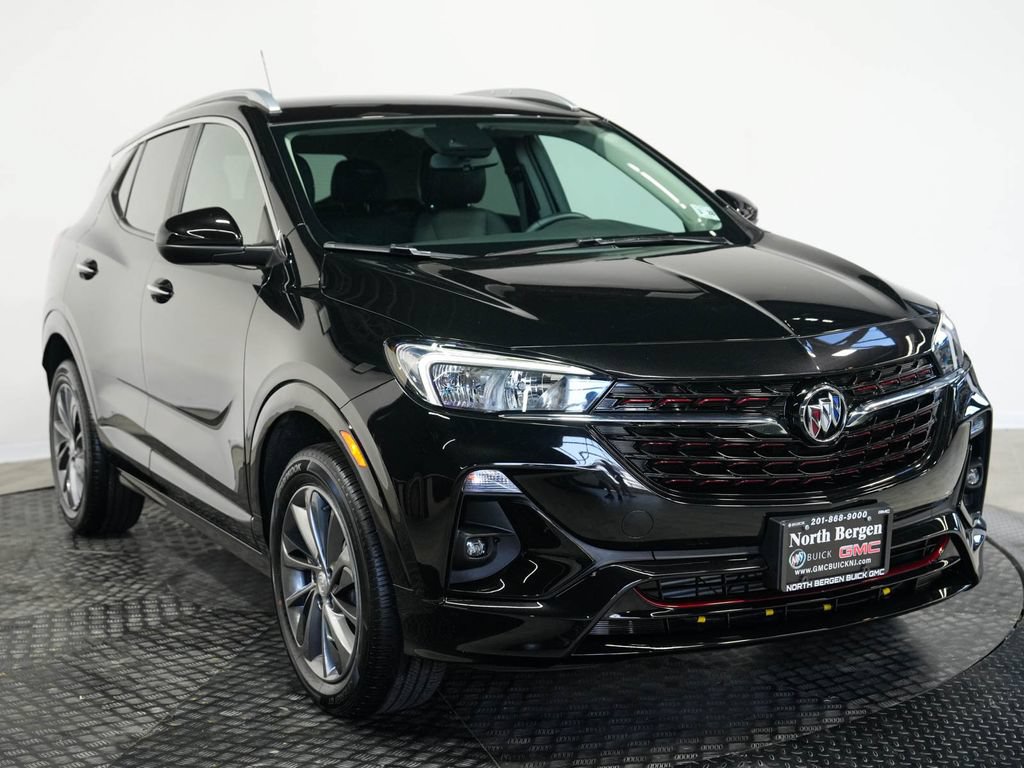 Used 2023 Buick Encore GX Select w/ Sport Touring Package AWD/4WD image 3