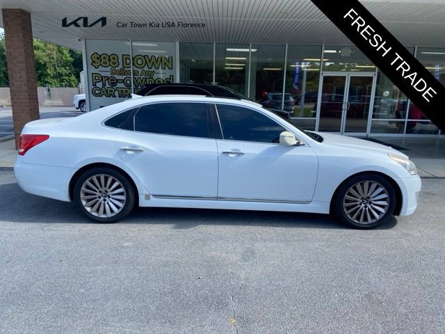 Used 2015 Hyundai Equus Signature RWD image 2