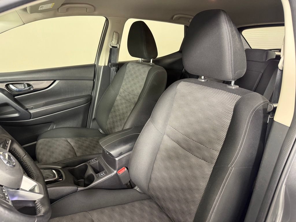 Used 2021 Nissan Rogue Sport SV FWD image 5