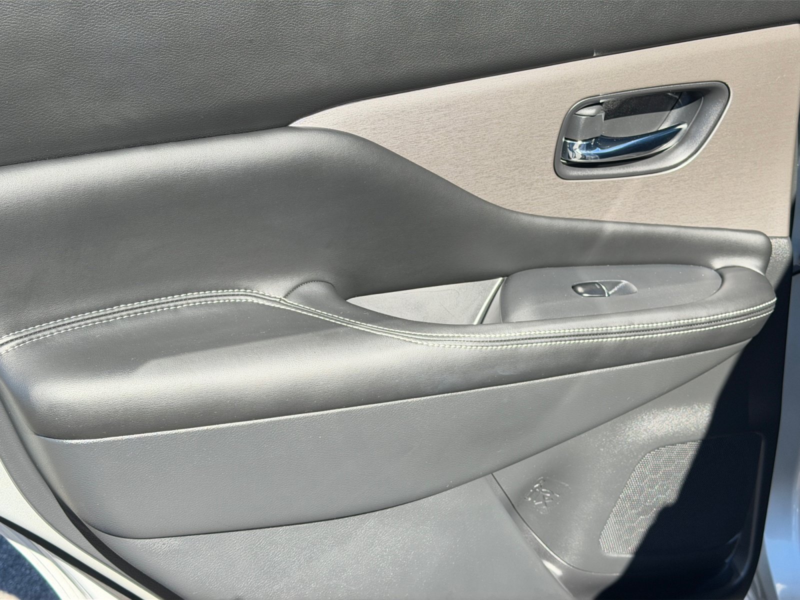Used 2023 Nissan Murano SL w/ SL Moonroof Package AWD/4WD image 17