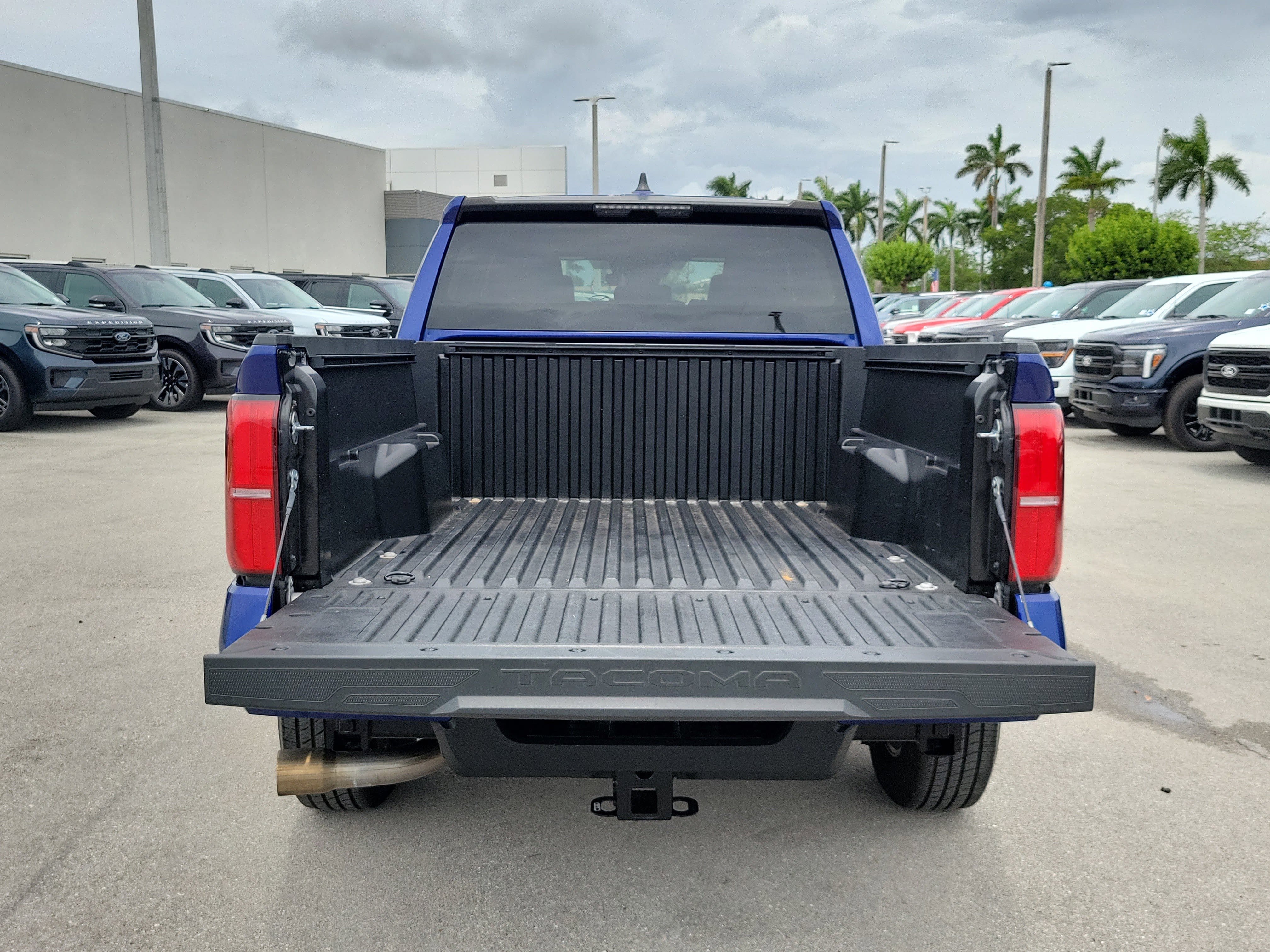 Used 2024 Toyota Tacoma SR5 RWD image 29