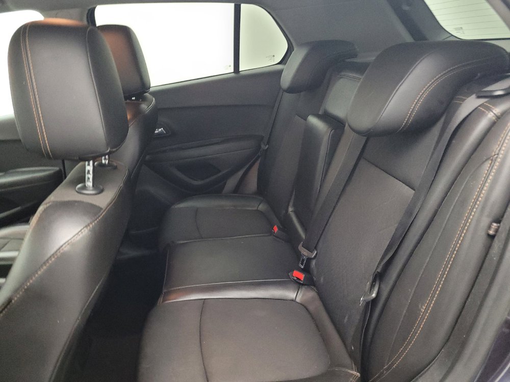Used 2018 Chevrolet Trax LT w/ LT Convenience Package FWD image 18