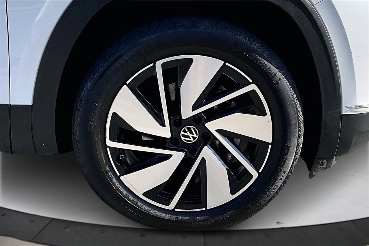 Used 2024 Volkswagen Atlas SE image 33