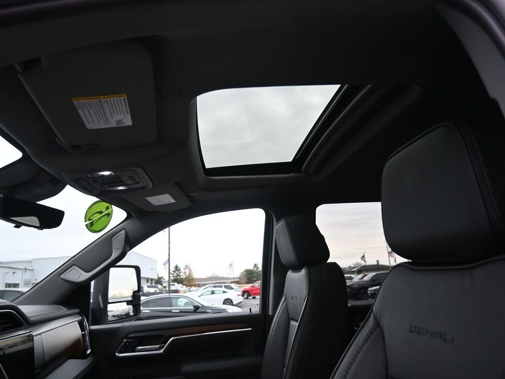 Used 2025 GMC Sierra 2500 Denali w/ Denali Reserve Package image 29