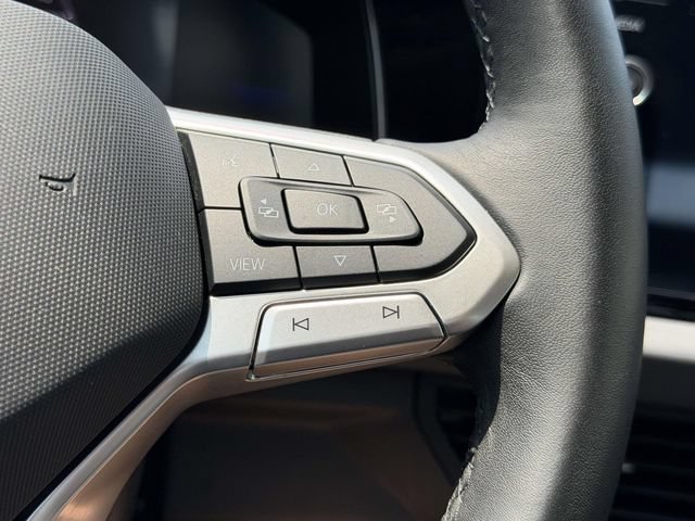 Used 2025 Volkswagen Jetta SE FWD image 23