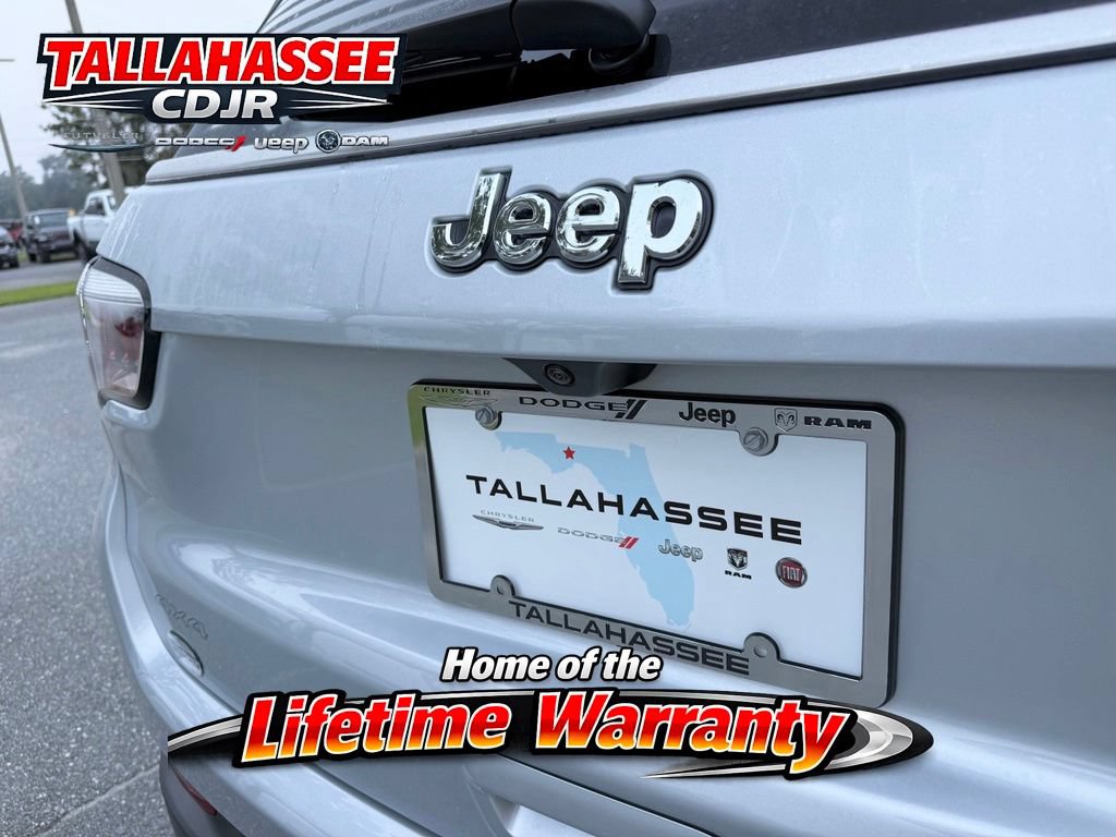 New 2026 Jeep Compass Latitude AWD/4WD image 5