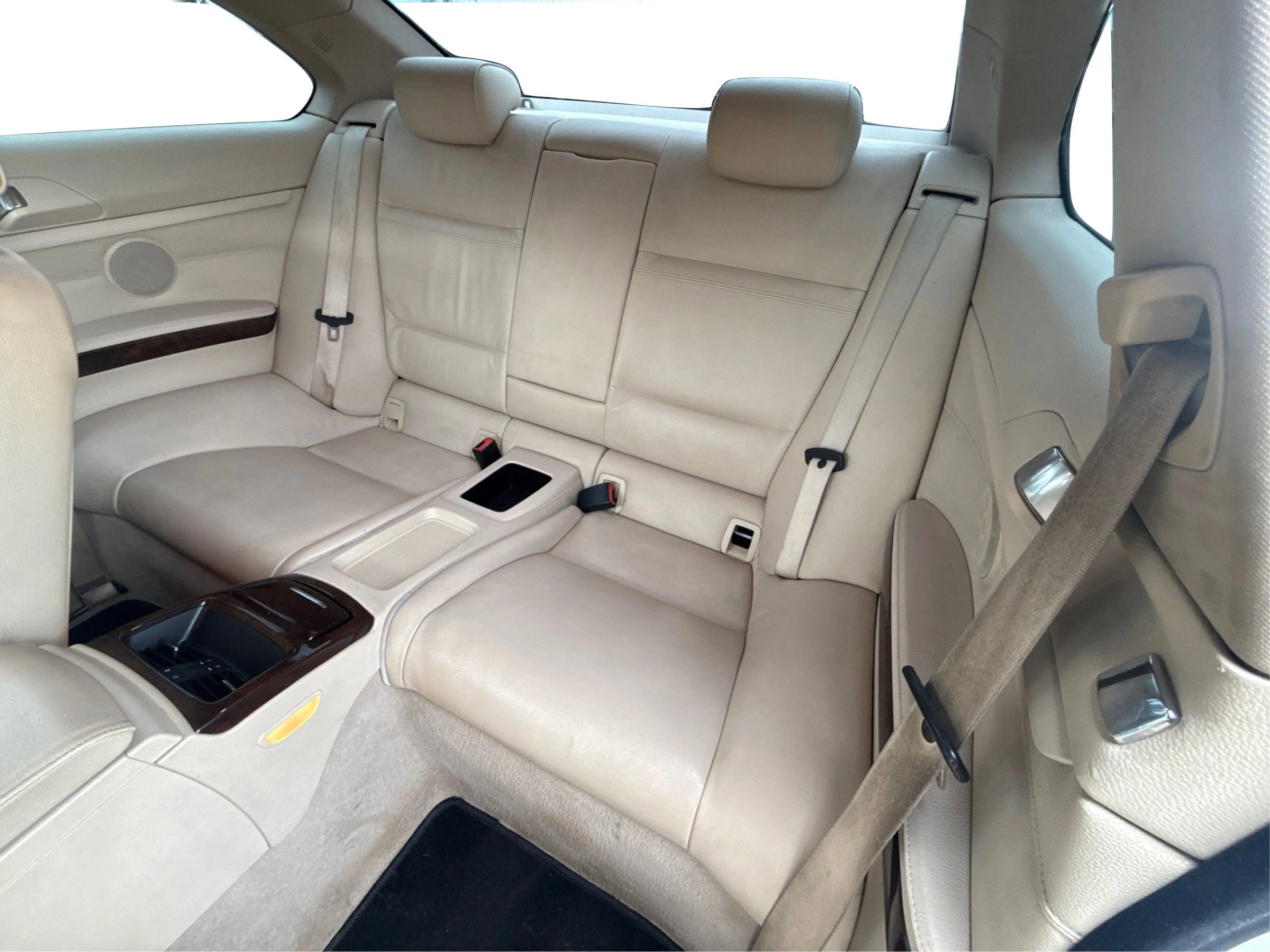 Used 2010 BMW 335i xDrive Coupe image 10